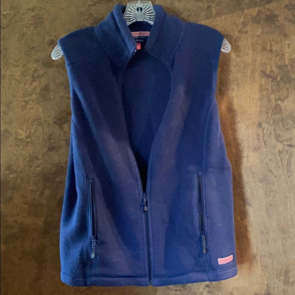 Vineyard vines fleece vest
